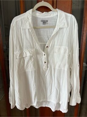 Falls Creek White Button-Front Long Sleeve Top